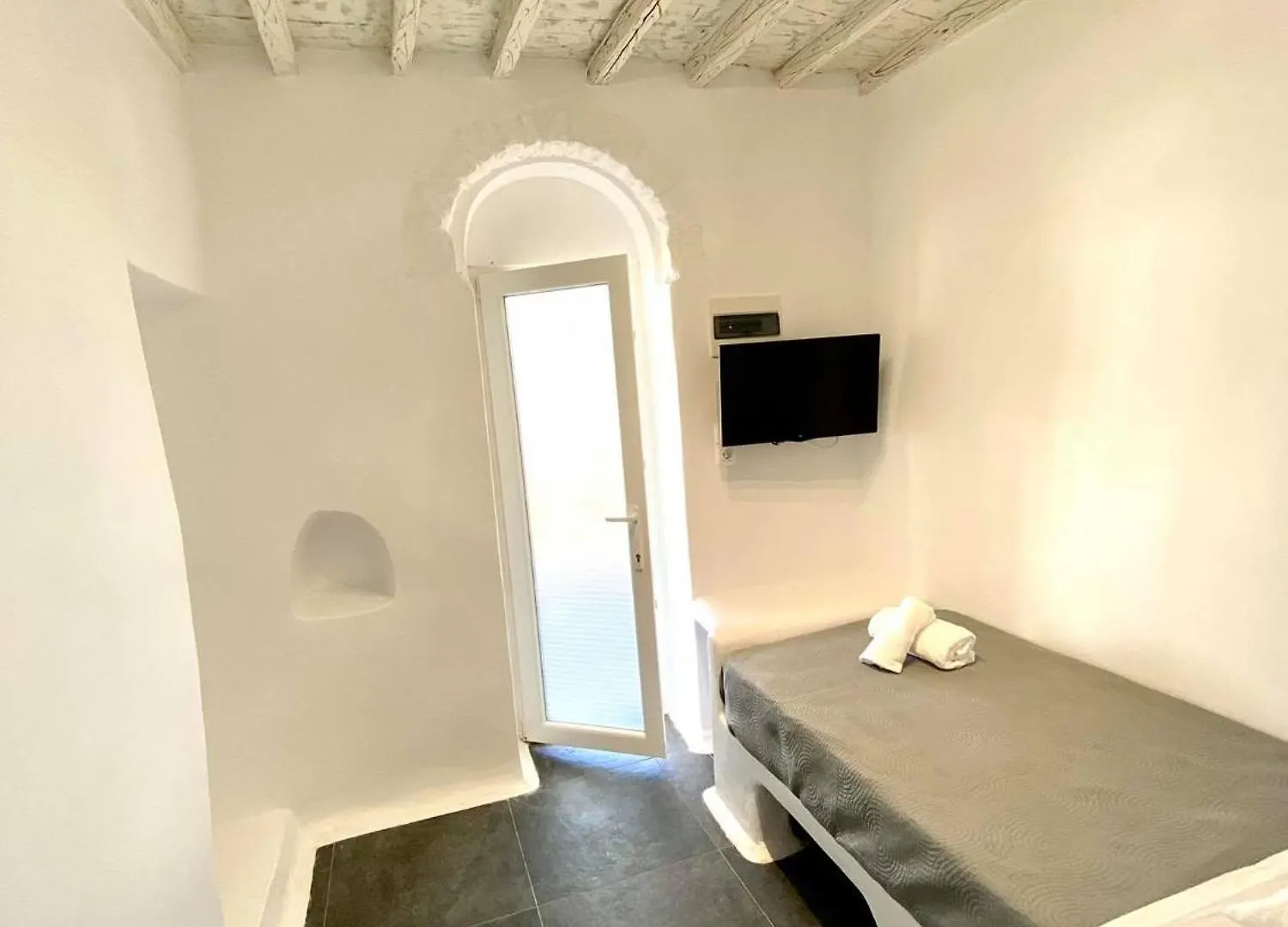 Mykonos Vibes Airport Studios And Apartments Mykonos Town 0*,  Ελλάδα